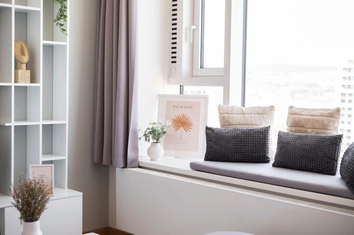 Luxury 1Bdrm On The 28Th Floor Apartment Bratislava Exterior photo